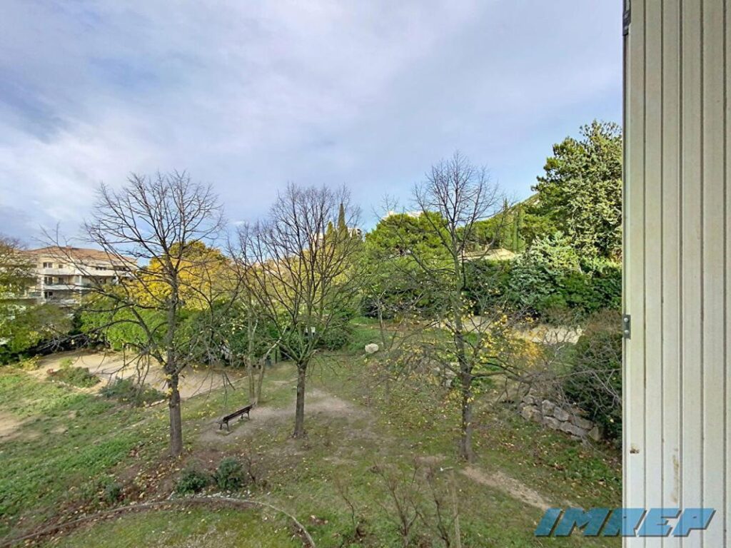 13010 saint tronc type 4 82 m2 balcon cave parking – 4 pièces – 3 chambres – 82 m²