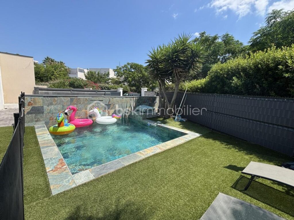 CAPISCOL – VILLA CONTEMPORAINE – 3 CHAMBRES – PISCINE – 4 pièces – 3 chambres – 130 m²