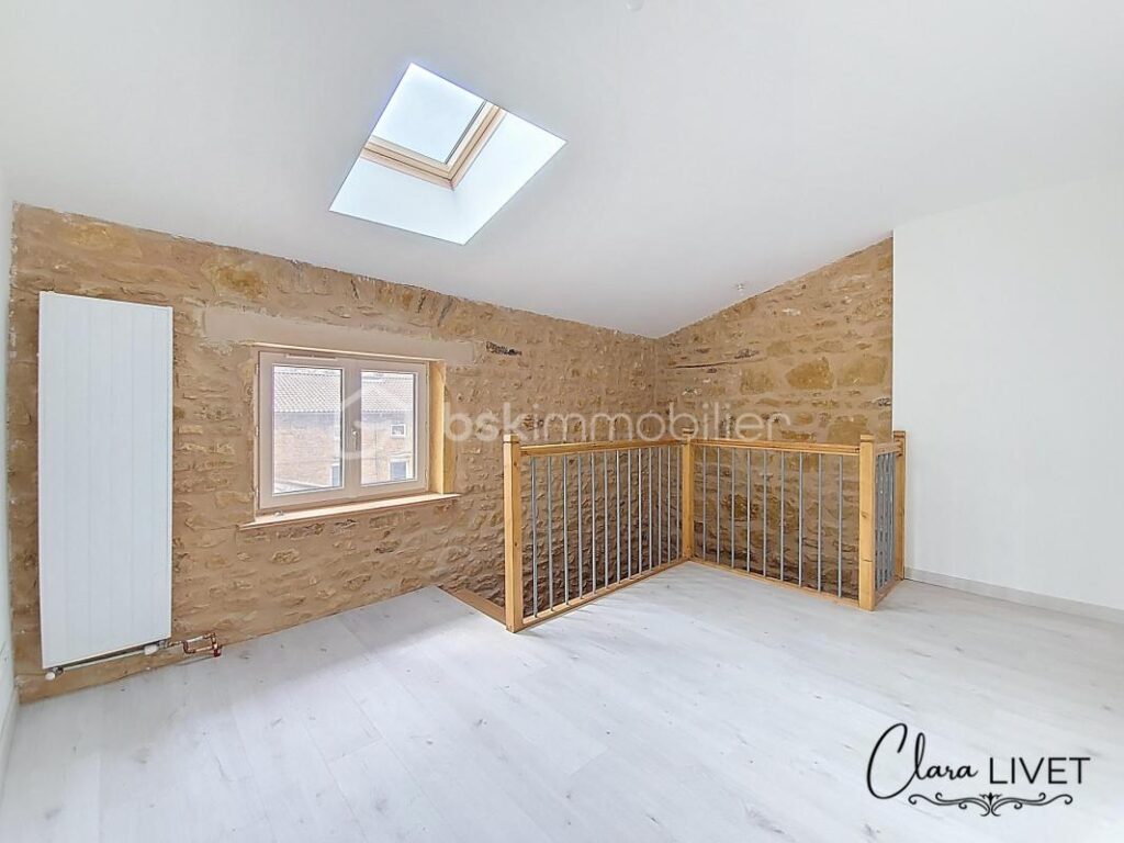 NOUVEAUTÉ – Maison rénovée avec jardin plein sud & grand garage – Chessy-les-Mines – 4 pièces – 3 chambres – 147 m²