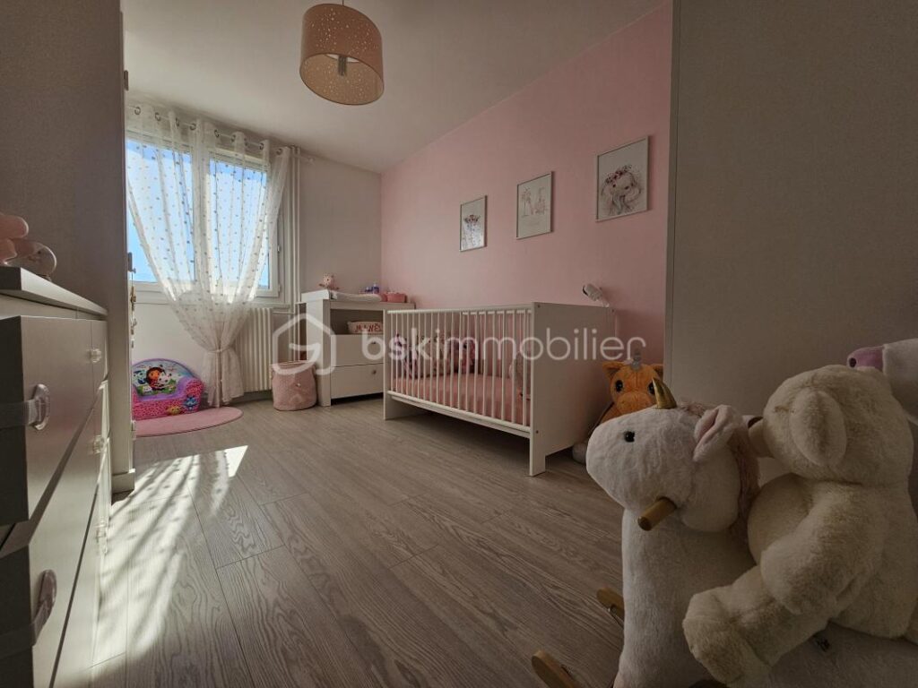 Coup de cœur T5 à découvrir sur la commune du Pont-de-Claix – 5 pièces – 3 chambres – 90 m²