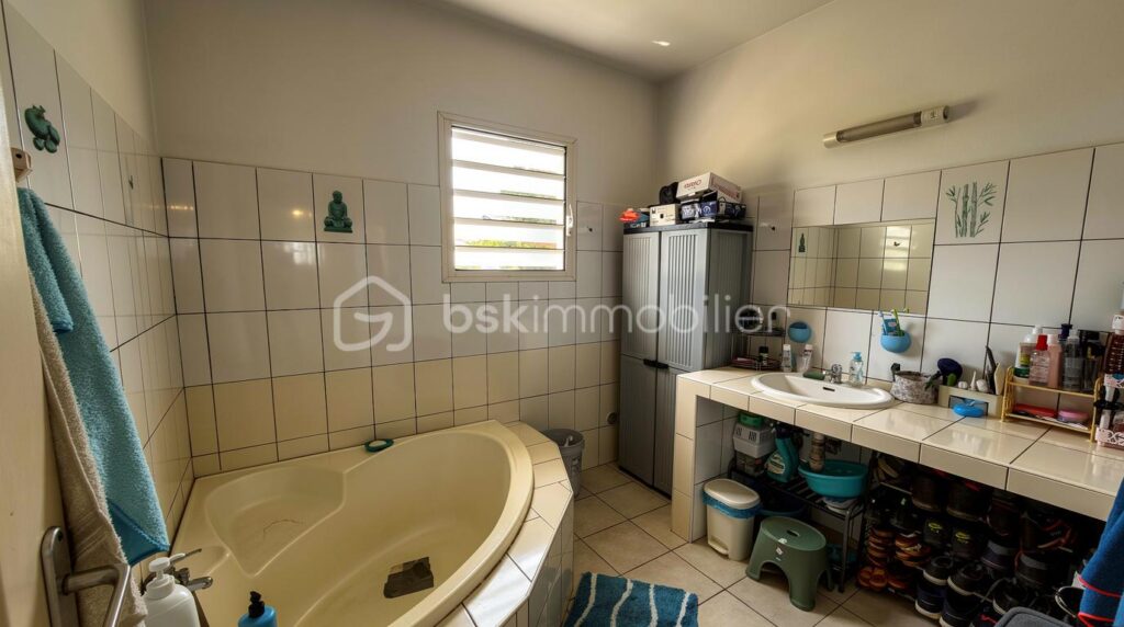 Vente Maison F4 de 81 m² sur Saint-Joseph – 4 pièces – 3 chambres – 81 m²