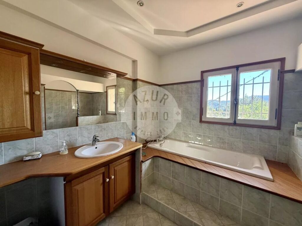 Lascours_Maison de type 3 91.08m² avec garage et dépendance sur 3000m² de terrain – 3 pièces – 2 chambres – 91 m²