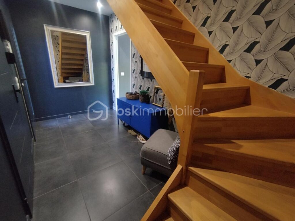 VILLA 3 FACES – 4 CHAMBRES – PISCINE – TOULOUGES – 5 pièces – 4 chambres – 119 m²