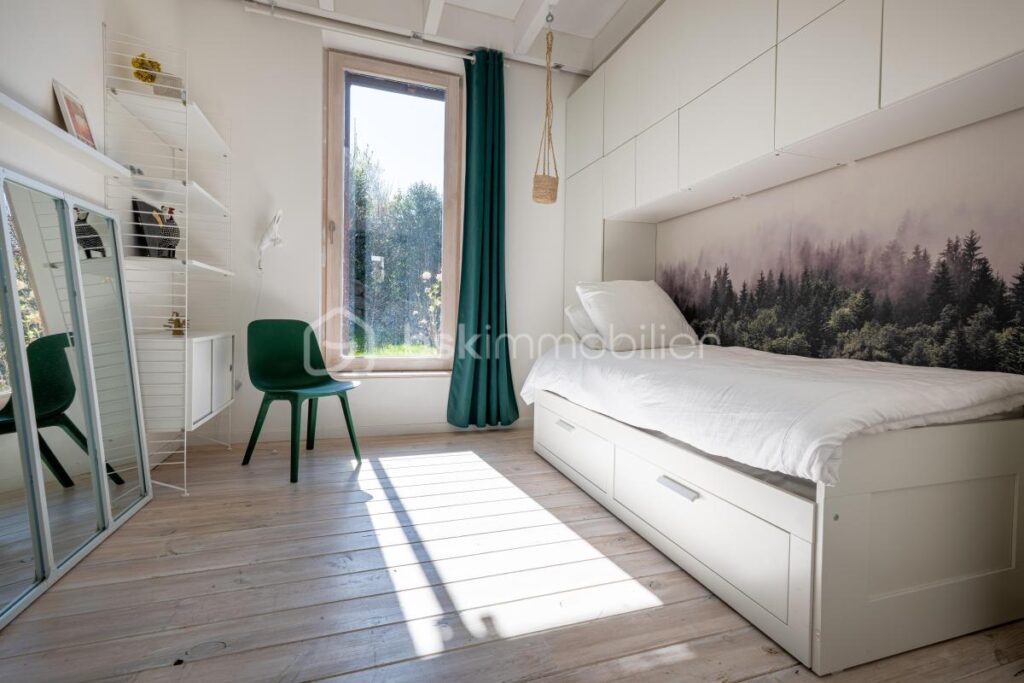 Maison d&rsquo;architecte 8 pièces 200m² Dngy-Saint-Clair – 8 pièces – 4 chambres – 185 m²