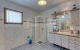 PRUNIERES 38350 – VILLA individuelle de PLAIN PIED de 124m² – 3 CHAMBRES, COMBLES à aménager. VUE EXCEPTIONNELLE, CADRE NATUREL privilégié – 5 pièces – 3 chambres – 124 m²