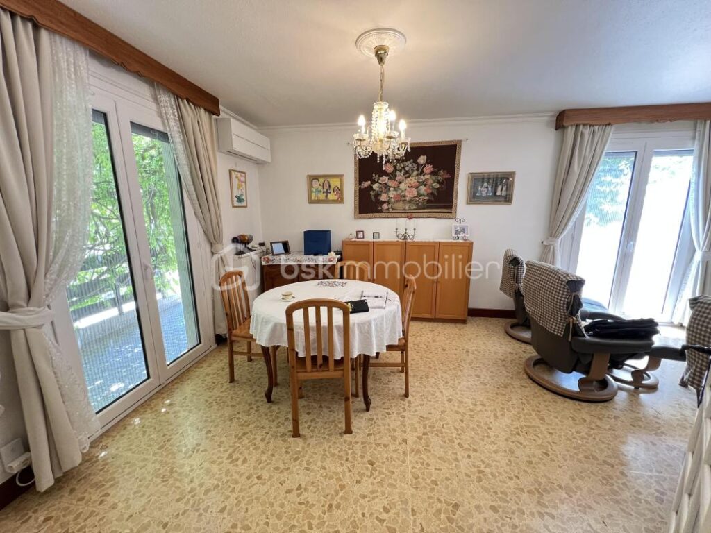 VILLA T7 MONTPELLIER 180m2 – 9 pièces – 5 chambres – 180 m²