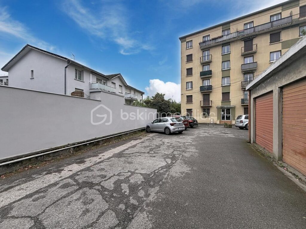 Appartement T4 de 67m2- DERNIER ÉTAGE + cave – 4 pièces – 3 chambres – 67 m²