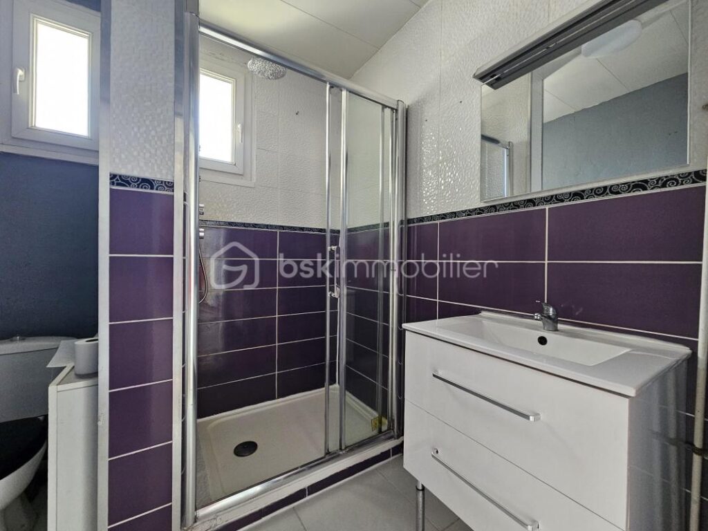 T3 lumineux en dernier étage avec balcons et vue dégagée – 3 pièces – 2 chambres – 57 m²