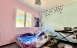 À VENDRE VILLA MODERNE 89M2 – 3 CHAMBRES + GARAGE – SUR 750 M2 DE TERRAIN À GRÉOUX LES BAINS – 4 pièces – 3 chambres – 88 m²