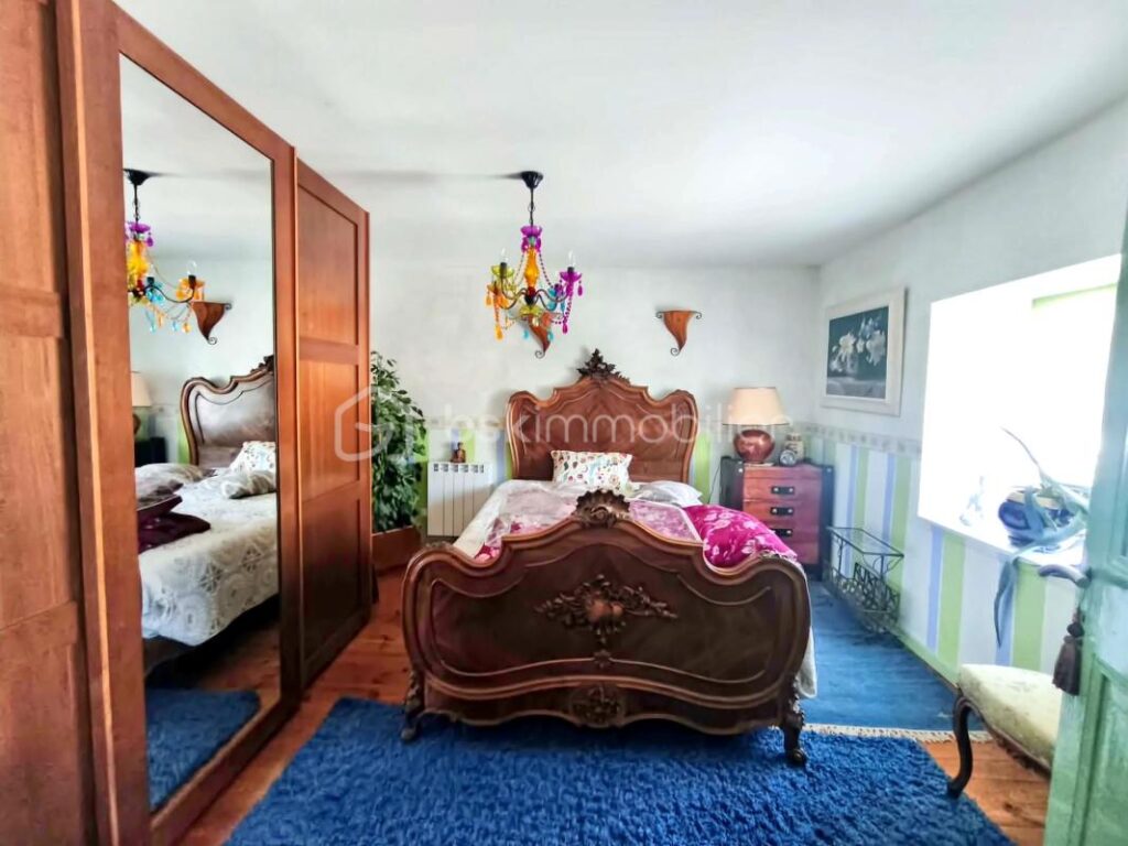 ✨ COUP DE CŒUR – Maison de caractère en pierre avec volumes et extérieur de qualité ✨ – 9 pièces – 6 chambres – 198 m²