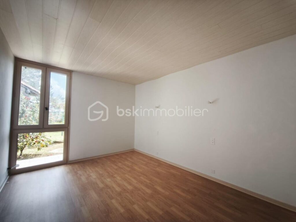 Charmant corps de ferme rénové – 6 pièces – 5 chambres – 205 m²