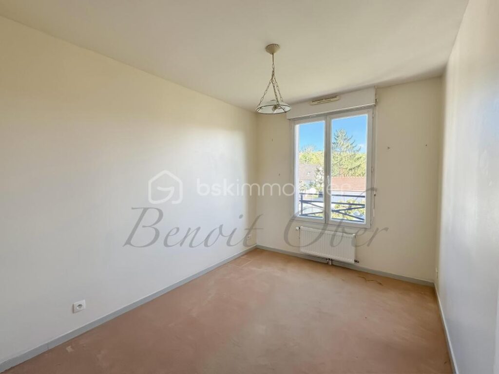 F3 lumineux avec balcon et double stationnement – Cadre de vie privilégié à Saint-Germain-sur-Morin – 3 pièces – 2 chambres – 63 m²