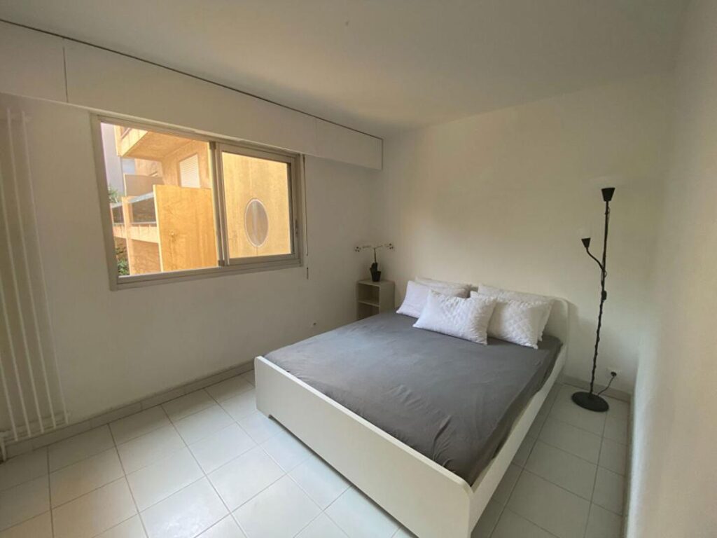 Bel Appartement T2 VUE MER – Quartier LA PLAGE 13008 Marseille – réf : 933 – 2 pièces – 1 chambre – 45 m²