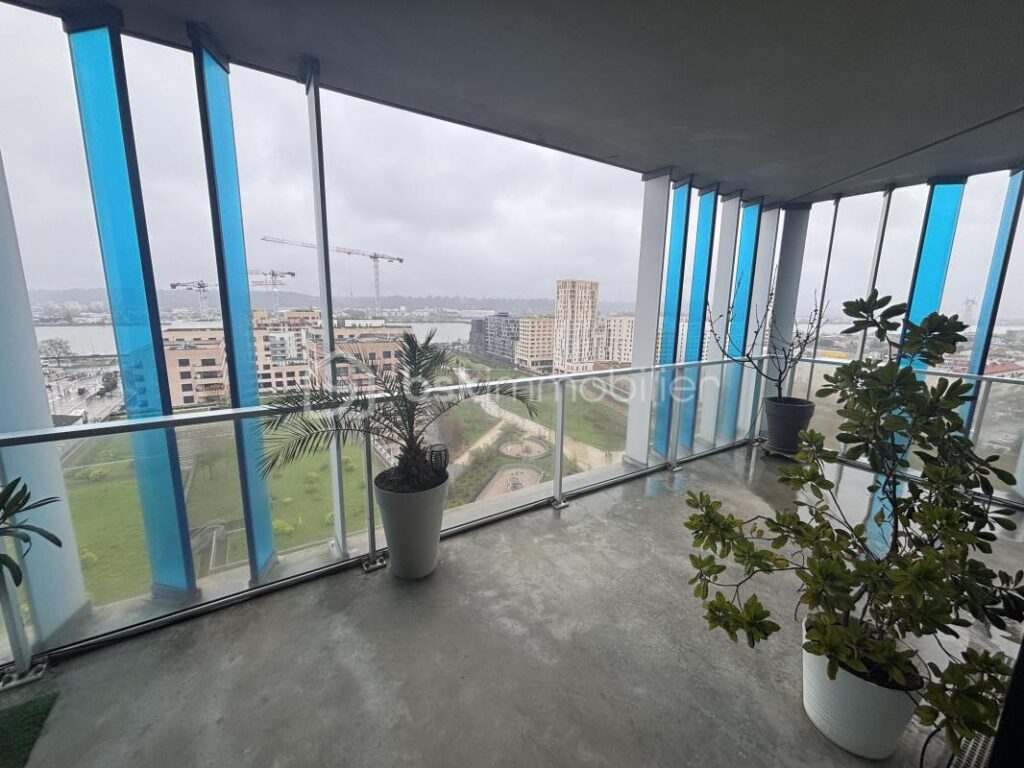 T3 de 68 m² avec TERRASSE de 45 m² et vue exceptionnelle – Bordeaux Euratlantique – 3 pièces – 2 chambres – 68 m²
