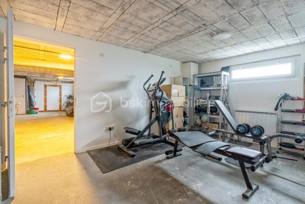 Maison d’architecte de 180m2 – 8 pièces – 7 chambres – 180 m²