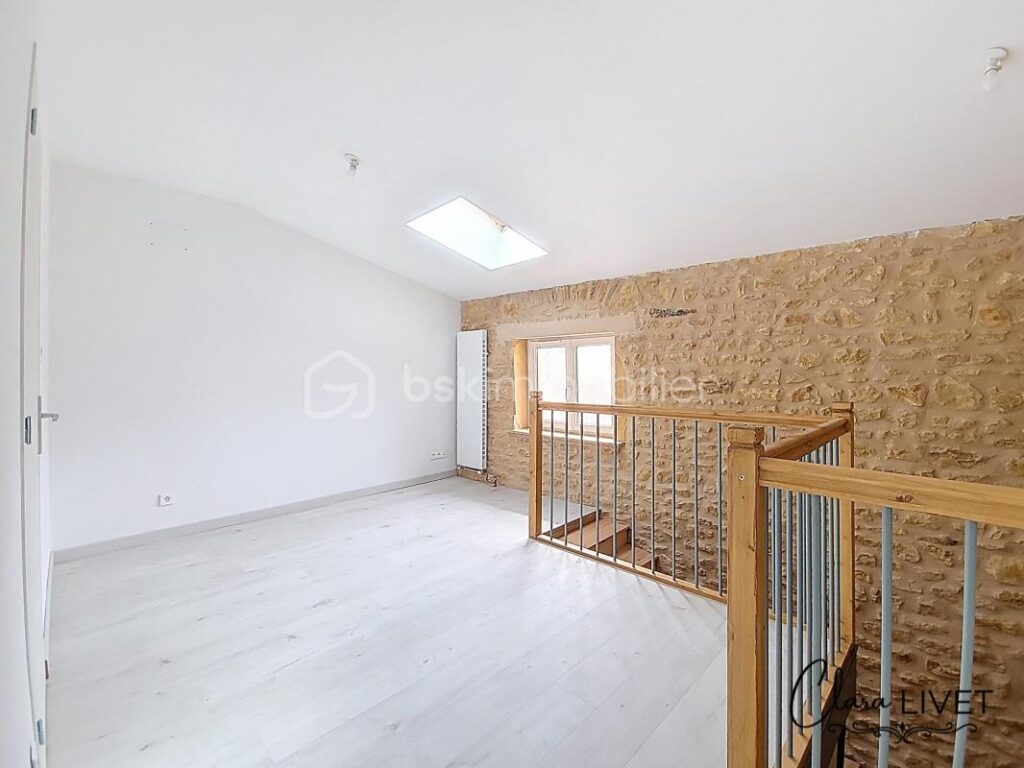 Mieux qu’un appartement : une maison de ville avec jardin & garage à Chessy-les-Mines – 4 pièces – 3 chambres – 147 m²