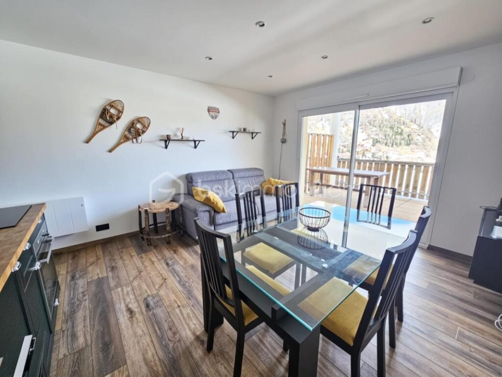 Appartement lumineux à La Foux d’Allos avec terrasse et parking privé – 3 pièces – 2 chambres – 45 m²