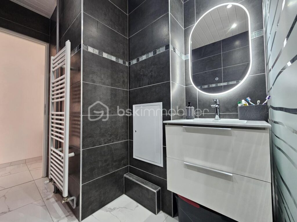 Coup de cœur T5 à découvrir sur la commune du Pont-de-Claix – 5 pièces – 3 chambres – 90 m²