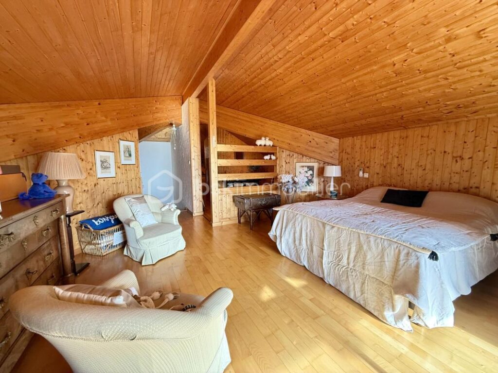 VILLA DE CARACTÈRE 152 M² — GARAGE 79 M² — TERRAIN 3 150 M² — SAINT-CASSIEN, 5 MIN VOIRON / A48 – 5 pièces – 4 chambres – 152 m²