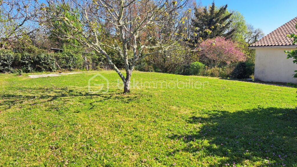 Corps de ferme – 4 pièces – 3 chambres – 136 m²