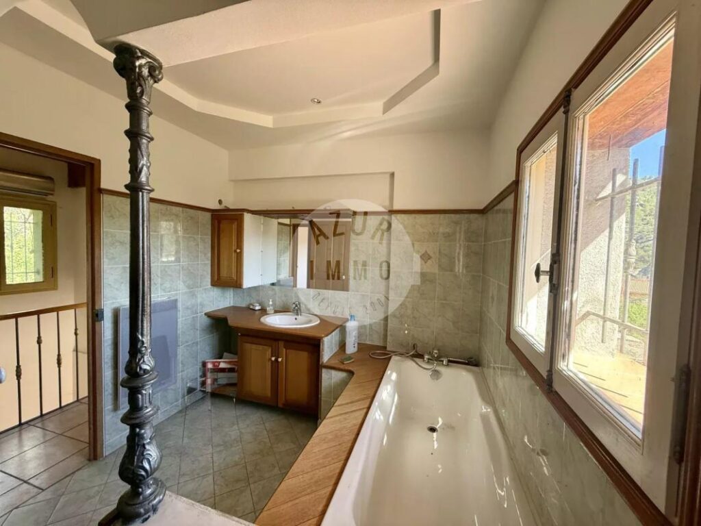 Lascours_Maison de type 3 91.08m² avec garage et dépendance sur 3000m² de terrain – 3 pièces – 2 chambres – 91 m²