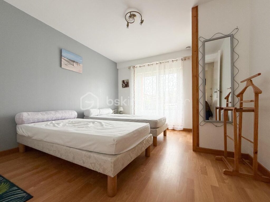 Maison familiale avec vue mer à moins de 400 mètres de la plage des trois moutons – 9 pièces – 5 chambres – 143 m²