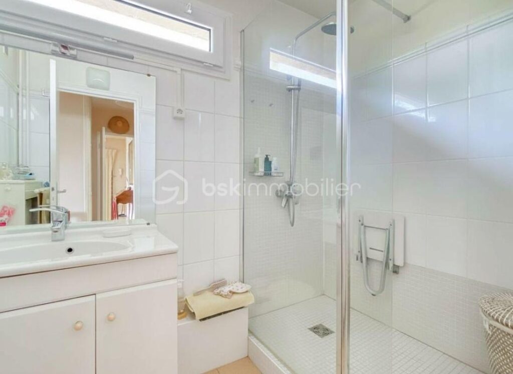 Appartement – 4 pièces – Ville-d’Avray – 4 pièces – 2 chambres – 93 m²