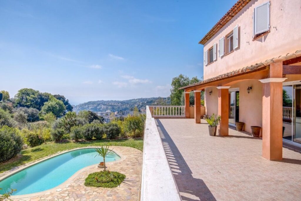 VILLA 6 pièces – GAIRAUT – 6 pièces – 5 chambres – 442 m²