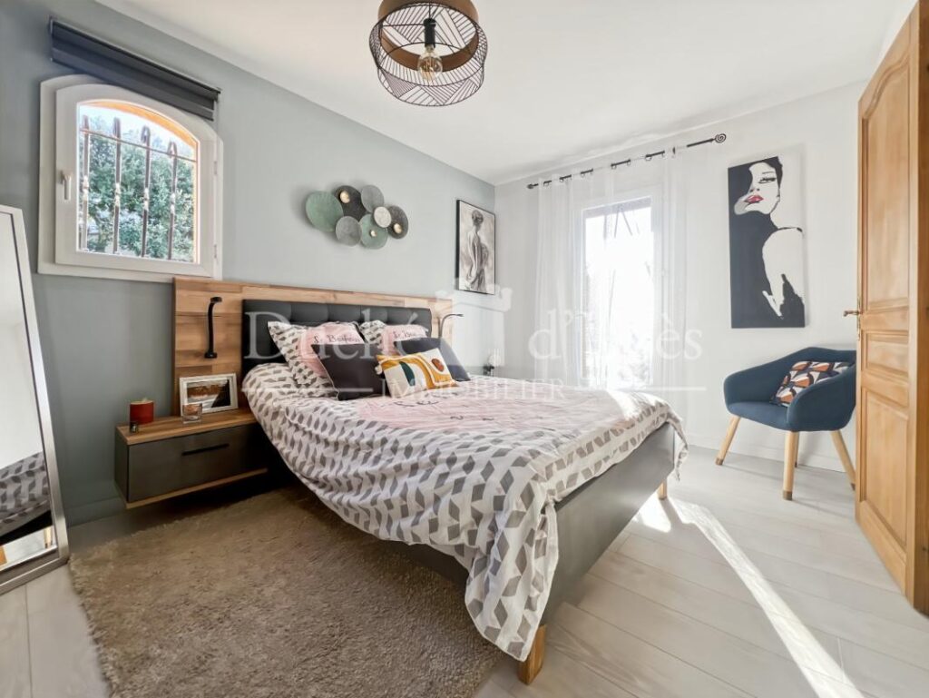 Maison – 5 pièces – 3 chambres – 116 m²