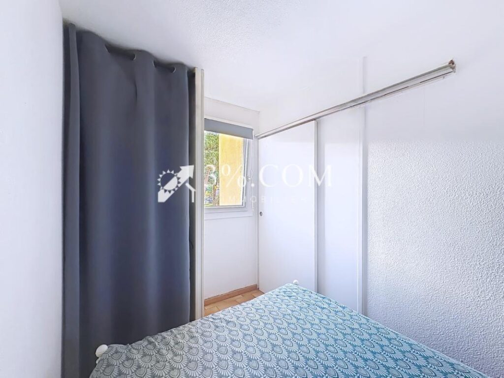 Appartement 3 pièces: 1 chambre + Cabine de 24 m2 avec balc – 3 pièces – 1 chambre – 23 m²