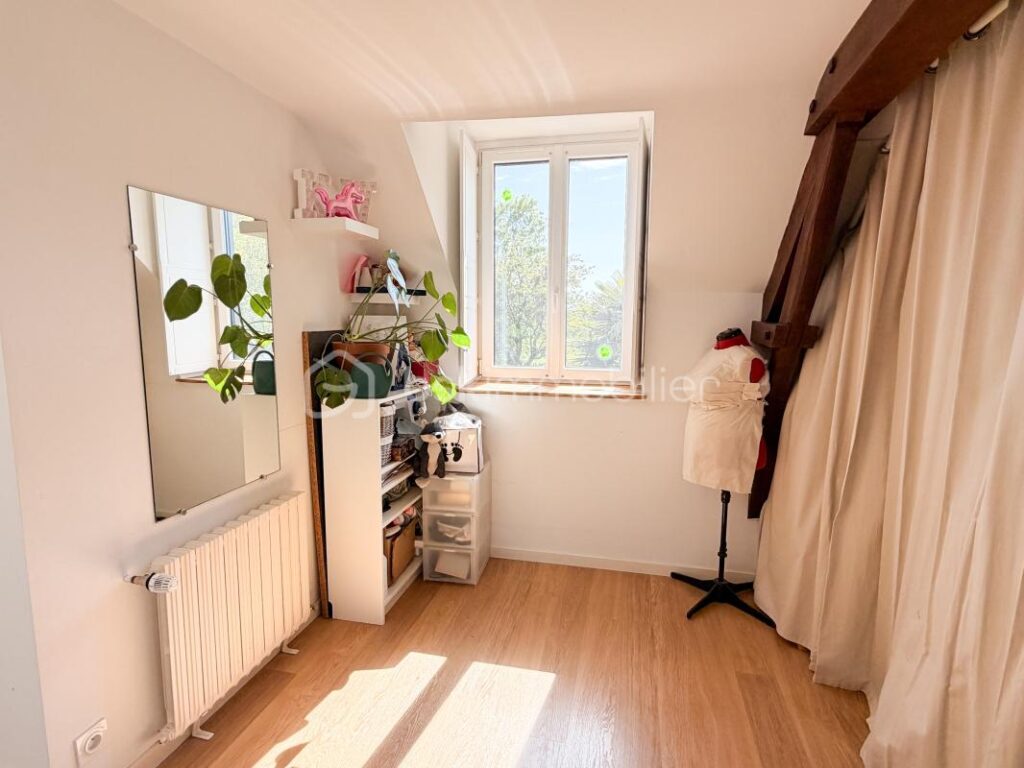 Maison en pierre renovée 100m2 2 chambres – 4 pièces – 2 chambres – 100 m²