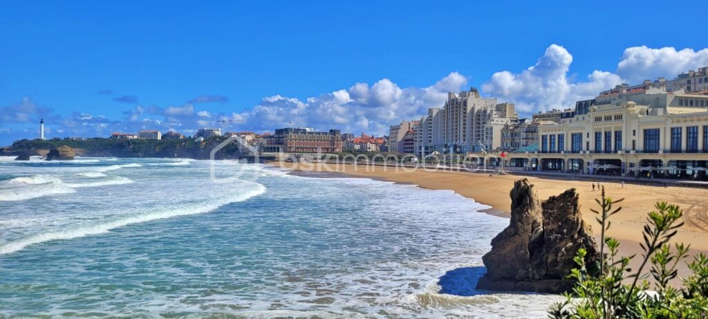 BIARRITZ PLACE SAINTE EUGENIE – 3 pièces – 2 chambres – 54 m²