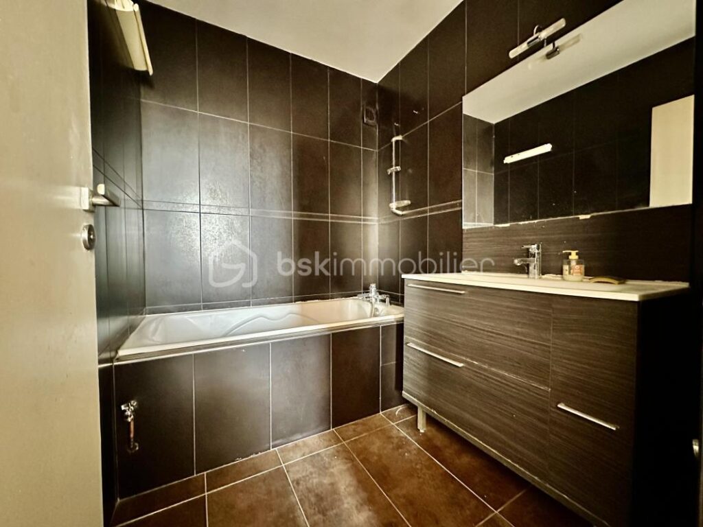 Paris 13e – Grand T4 avec parking et cave – 4 pièces – 3 chambres – 85 m²