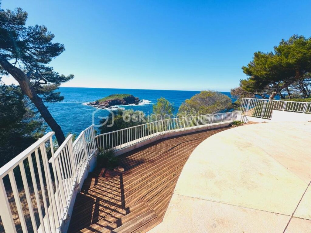 Appartement d’exception – Vue mer panoramique – 1 pièce – 1 chambre – 41 m²