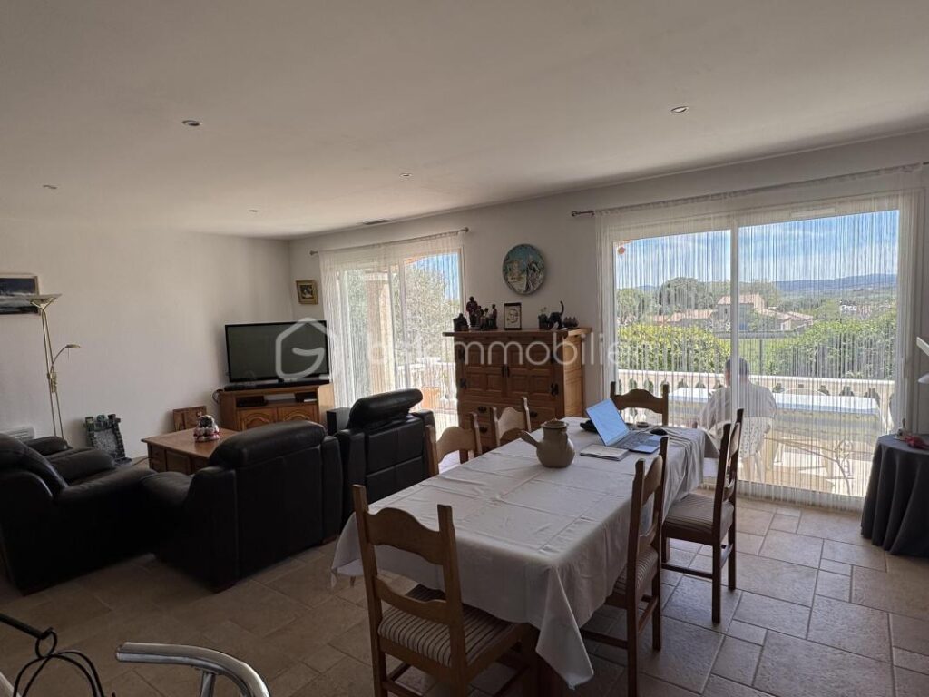 ** ** VILLA PLAIN-PIED 4 FACES AVEC PISCINE & VUE EXCEPTIONNELLE SUR LES CORBIÈRES ** ** – 5 pièces – 4 chambres – 109 m²