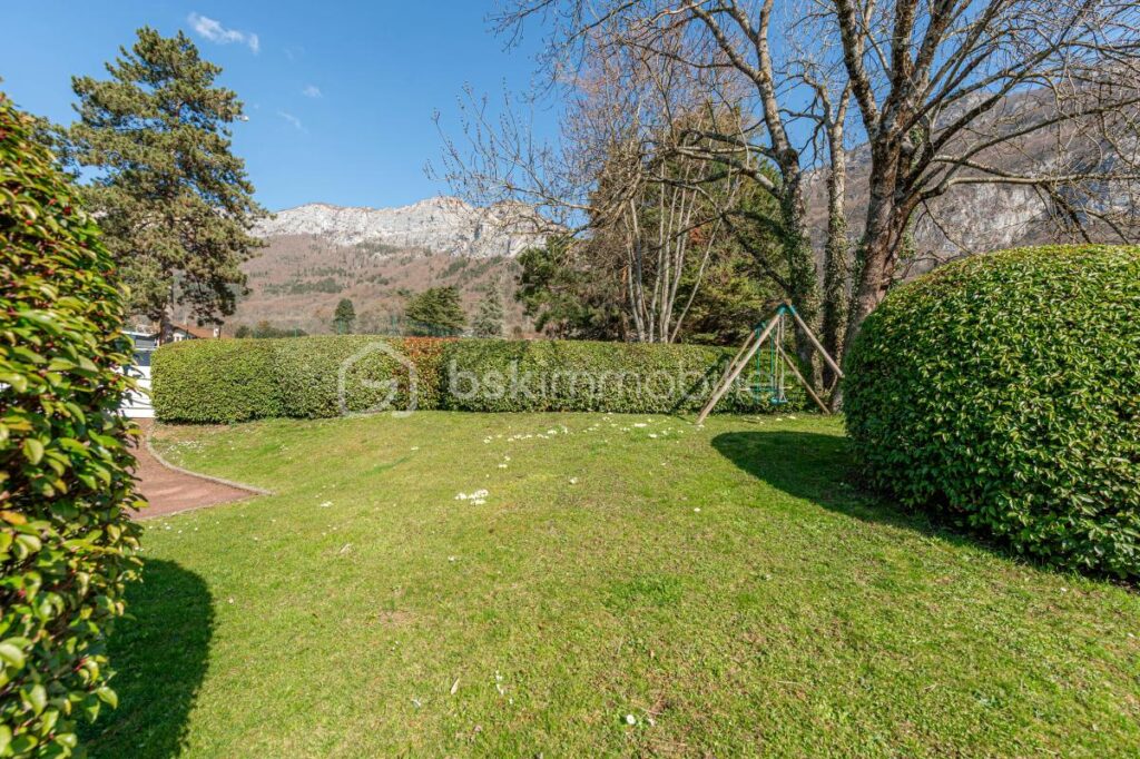 Maison mitoyenne Veyrier-du-lac – 6 pièces – 4 chambres – 140 m²