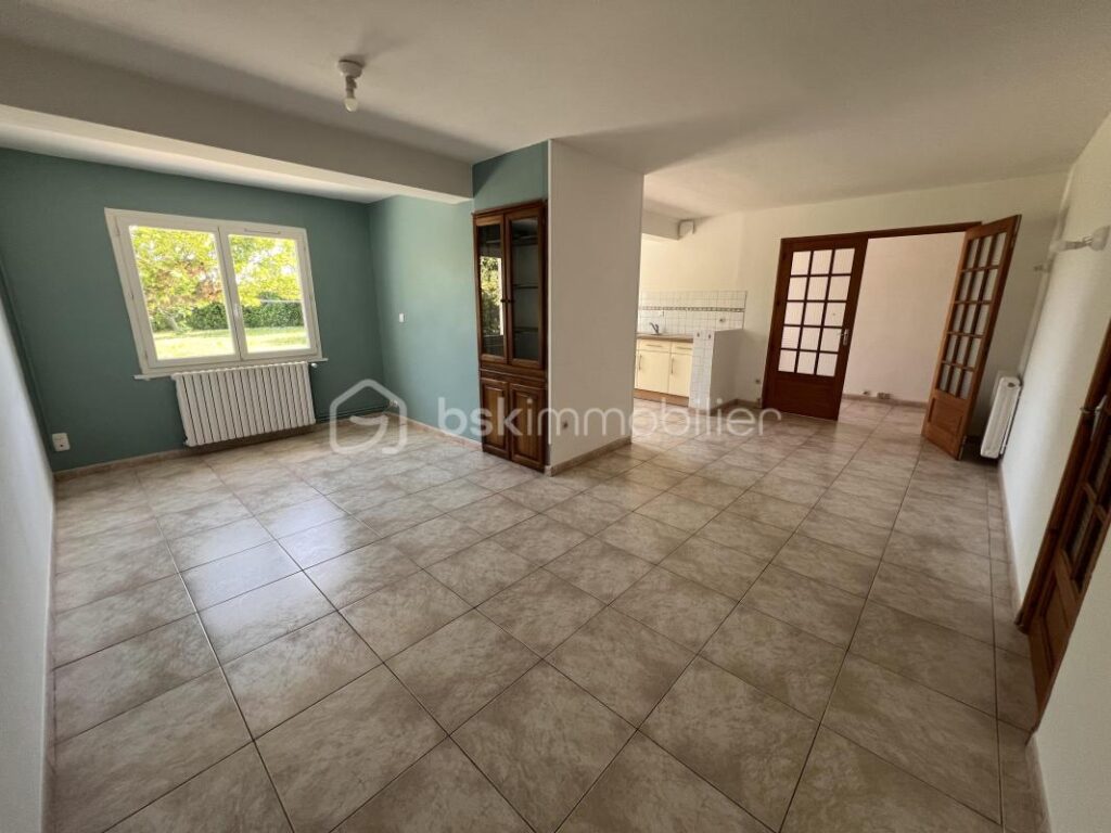 Villa double habitation sur 1810 m² avec vue – 7 pièces – 5 chambres – 168 m²