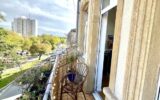 Appartement de charme rénové avec balcon – vue exceptionnelle Porte des Allemands – 4 pièces – 2 chambres – 79 m²