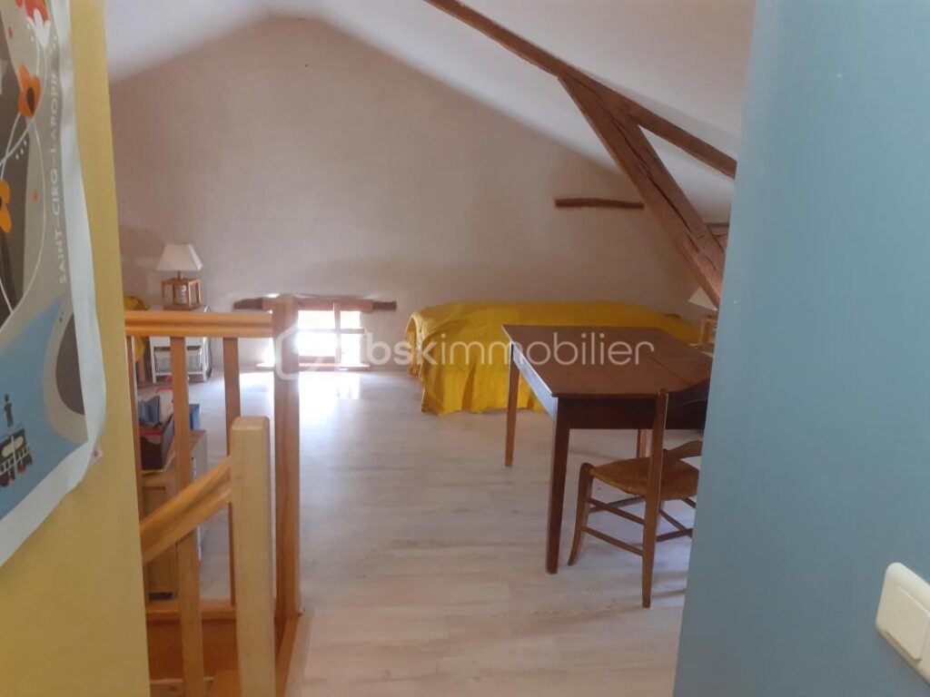 Évasion rustique en pleine campagne : sublime corps de ferme avec piscine et vaste terrain à Berganty – 15 pièces – 3 chambres – 374 m²
