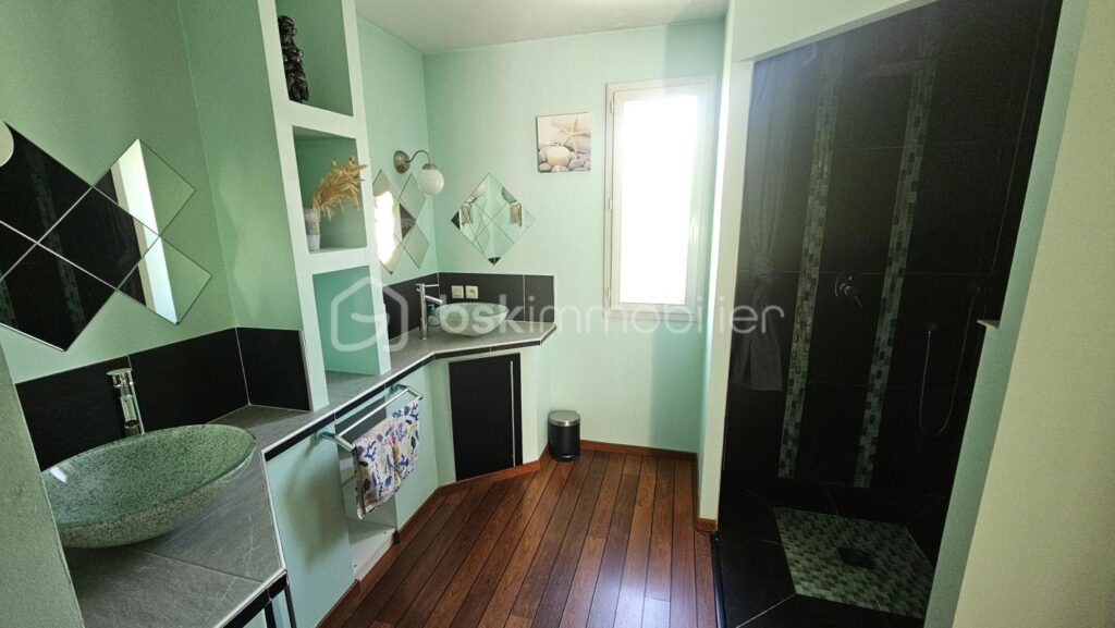 Bien d&rsquo;exception rare à la vente 5 chambres – 7 pièces – 5 chambres – 211 m²
