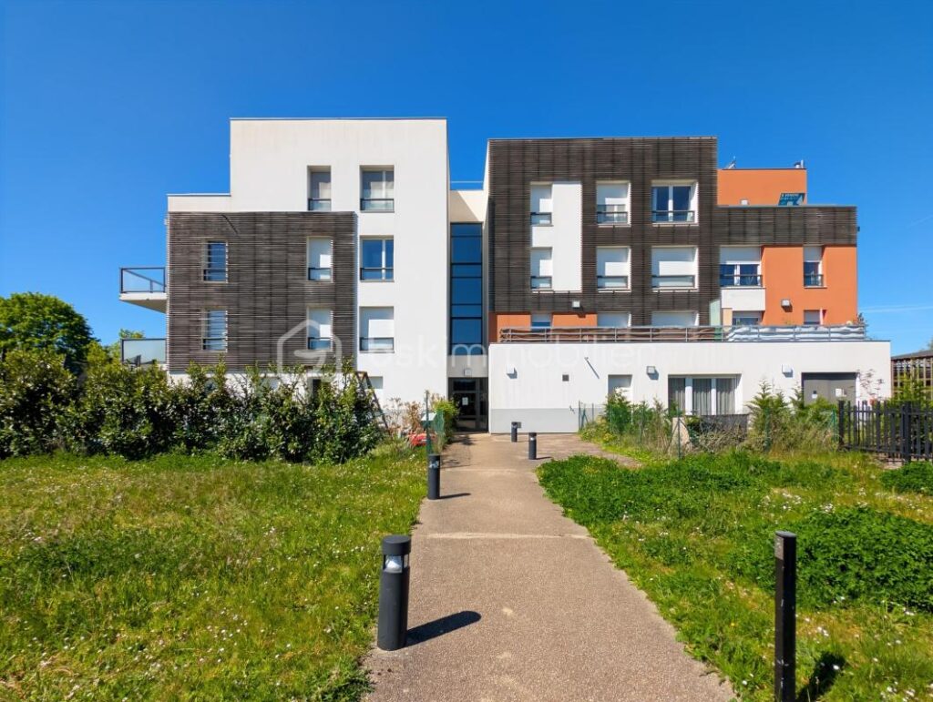 Superbe appartement F3 deux chambres DPE C 2015 proche Gare balcon et deux parkings – 3 pièces – 2 chambres – 60 m²