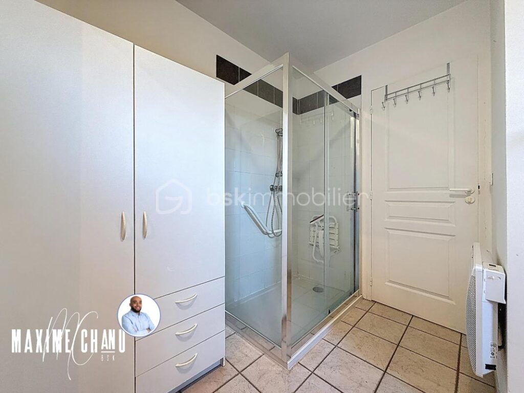 Maison à Saint Privat de Champclos sur 2000 m2 de terrain – 3 pièces – 2 chambres – 75 m²