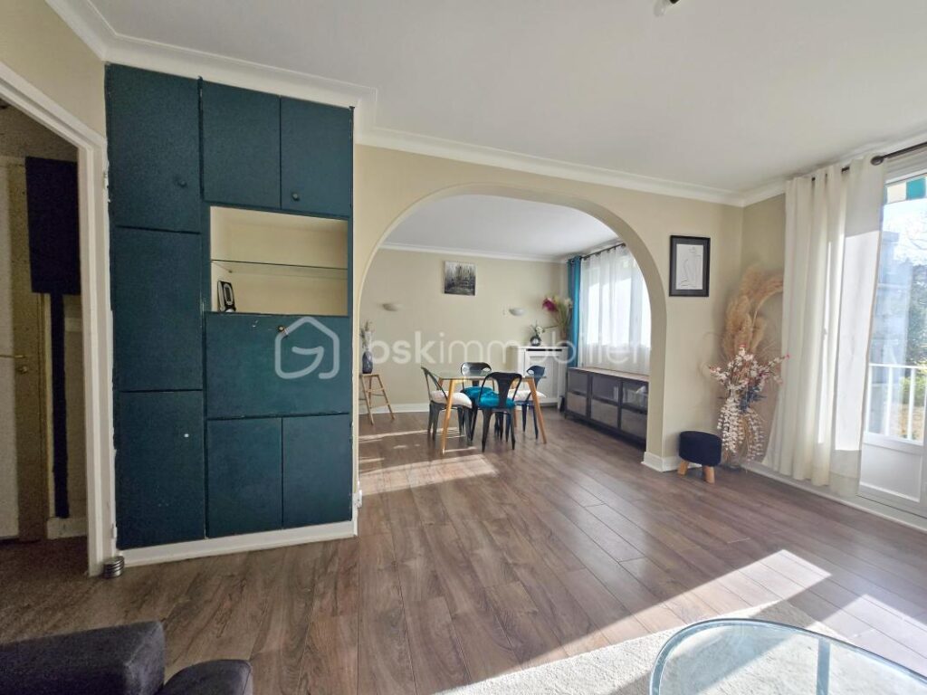 Appartement proche du centre ville – 4 pièces – 2 chambres – 73 m²