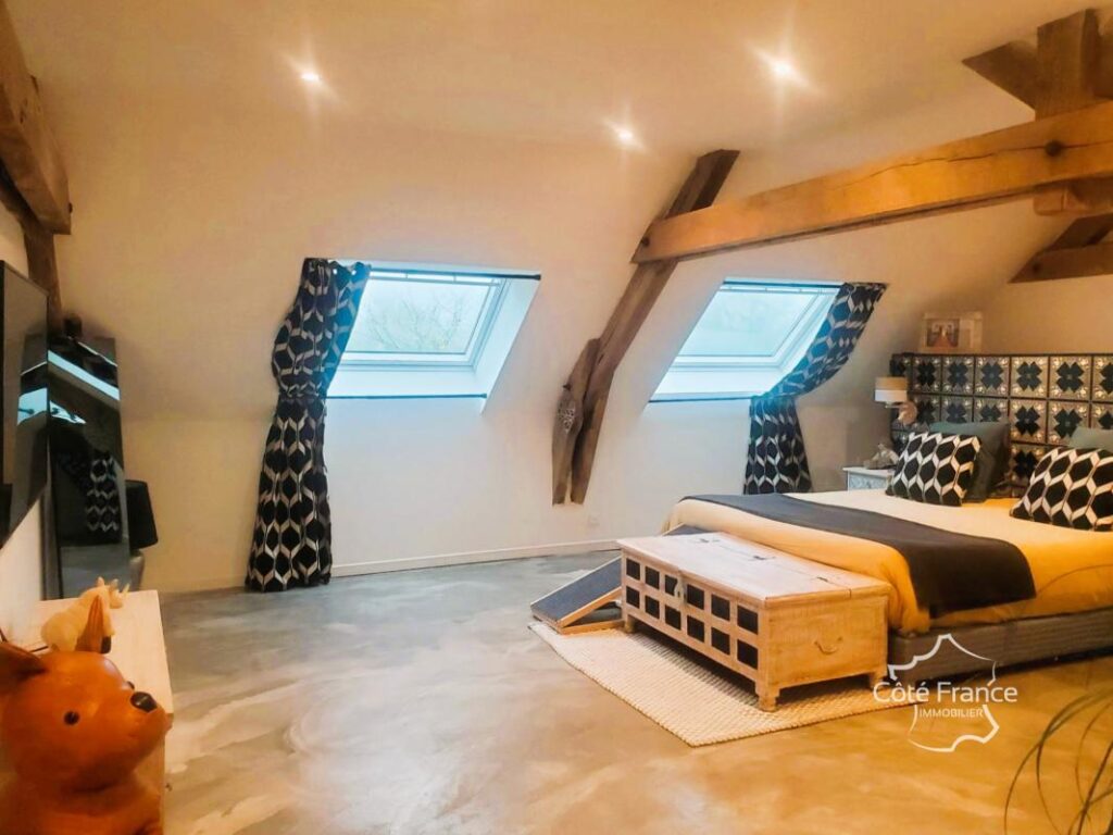 Domaine de prestige: 5 hectares avec maison rénovée, chambre – 12 pièces – 6 chambres – 394 m²