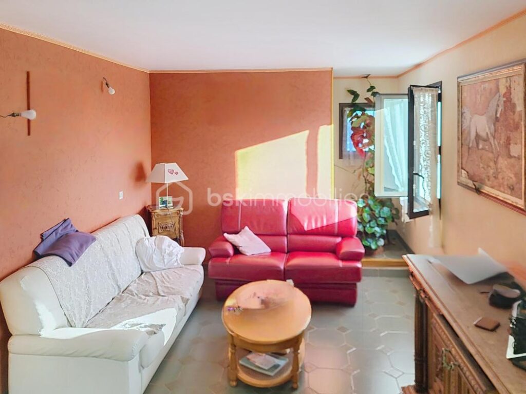 Maison de caractère divisible – Fort potentiel (gîte, locatif, familial) en Piémont Cévenol – Monoblet – 6 pièces – 4 chambres – 176 m²