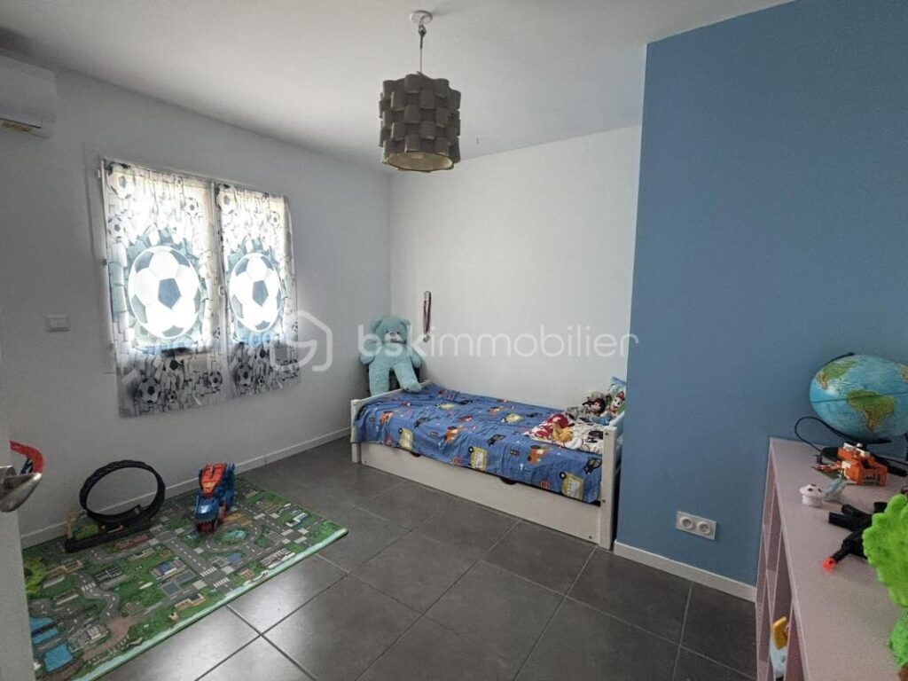 CAPISCOL – VILLA CONTEMPORAINE – 3 CHAMBRES – PISCINE – 4 pièces – 3 chambres – 130 m²