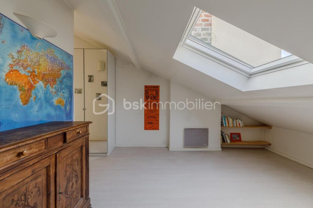 Charmant T3 traversant en duplex au sein d’une petite copropriété à MONTCHAT Lyon 3 – 3 pièces – 2 chambres – 63 m²