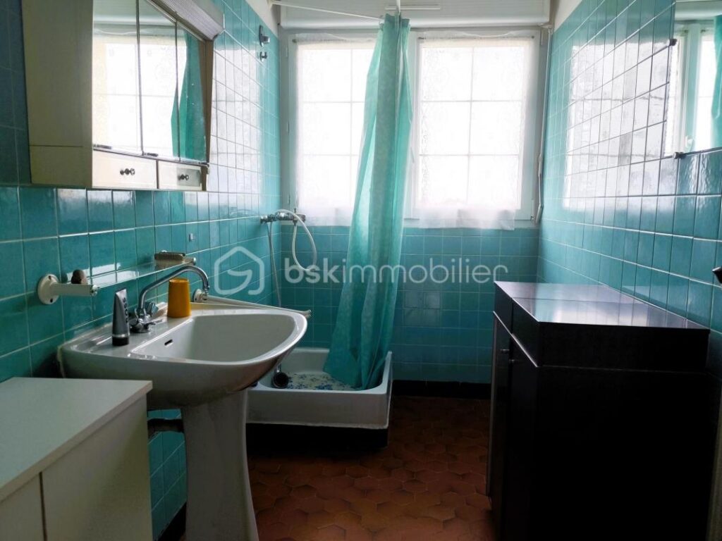 Maison néo-bretonne avec vue mer à Kerlouan – 5 pièces – 3 chambres – 117 m²