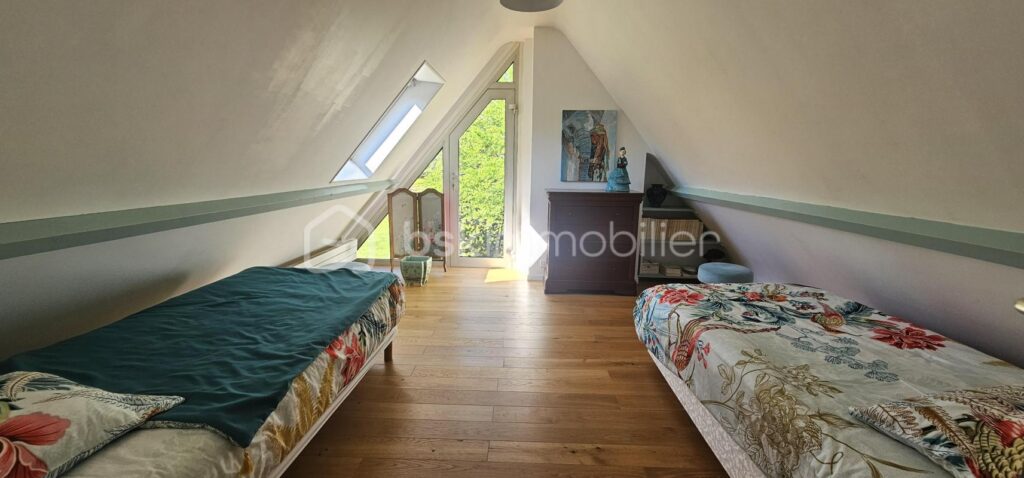 COUP DE COEUR – 6 pièces – 4 chambres – 151 m²