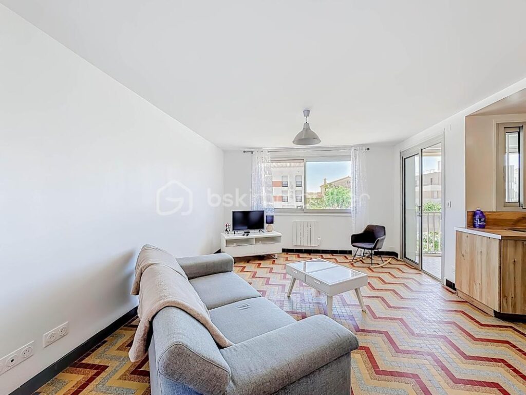 *** Appartement T3 rénové avec parking Vue MER à PALAVAS *** – 3 pièces – 2 chambres – 60 m²